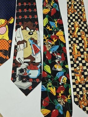 Looney Tunes Novelty Tie in Black with Multicolor Characters